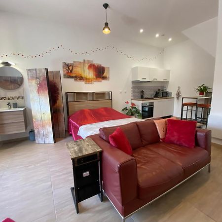 Chez Claire Et Ju Apartment Egly Bagian luar foto