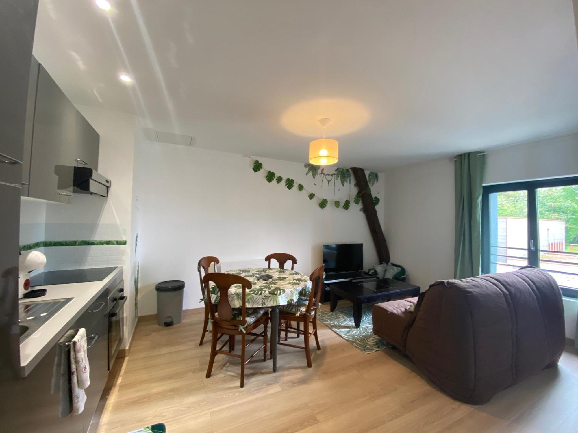 Chez Claire Et Ju Apartment Egly Bagian luar foto